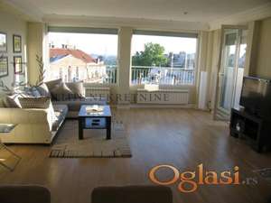 Izdavanje lux stana u Centru